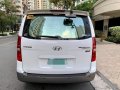 Sell 2014 Hyundai Starex in Taguig -3
