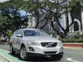 Selling White Volvo Xc60 2009 in Quezon City-7