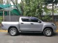 Selling Toyota Hilux 2016 in Quezon City-2