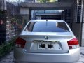 Silver Honda City 2010 for sale in Mandaluyong-3