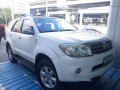 White Toyota Fortuner 2010 for sale in Manual-0