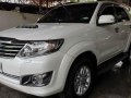 White Toyota Fortuner 2014 for sale in Narra-5