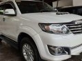 White Toyota Fortuner 2014 for sale in Narra-7