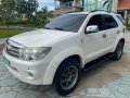 White Toyota Fortuner 2007 for sale in Talisay-7