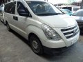 White Hyundai Grand Starex 2017 for sale in Quezon City -5