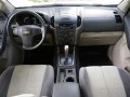 Chevrolet Trailblazer 2014 for sale in Quezon City-9