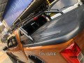 Selling Orange Nissan Navara 2016 in Quezon City-3