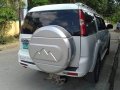 Selling Ford Everest 2013 in Quezon City-3