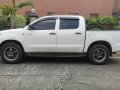 Toyota Hilux 2014 for sale in Quezon City-2