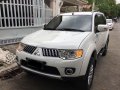 Selling Pearl White Mitsubishi Montero Sport 2013 in Parañaque-7