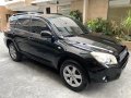 Selling Toyota Rav4 2006 in Manila-8