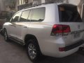 Pearl White Toyota Land Cruiser 2018 for sale in Pasig-3