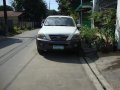 White Kia Sorento 2006 for sale in Las Pinas-2