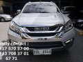 Selling Purple Isuzu Mu-X 2016 in Pasig-9