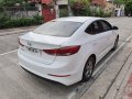 Selling White Hyundai Elantra 2018 in Quezon City-3
