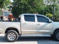 Selling Silver Toyota Hilux 2009 in Las Piñas-2