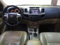 Red Toyota Hilux 2014 for sale in Automatic-5