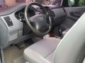 TOYOTA INNOVA E 2010-3