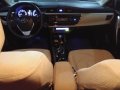 2017 Toyota Corolla Altis 1.6 V Pearl White-2