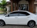 2017 Toyota Corolla Altis 1.6 V Pearl White-3