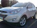Celebrity owner Well Maintained 2012 Hyundai Tucson GLS AT-0