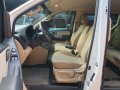 Sell White 2016 Hyundai Grand starex in Manila-2