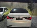Sell White 2011 Hyundai Sonata in Manila-2