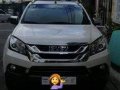 Sell White 2016 Isuzu Mu-X in Marikina-5