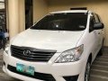 White Toyota Innova 2013 for sale in Manual-2