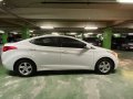 White Hyundai Elantra 2012 for sale in Manual-3