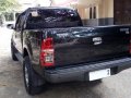 Black Toyota Hilux 2014 for sale in Quezon City -7