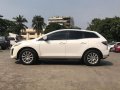 Selling White Mazda Cx-7 2010 in Makati-11