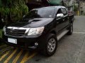 Black Toyota Hilux 2014 for sale in Quezon City -8
