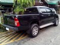 Black Toyota Hilux 2014 for sale in Quezon City -5