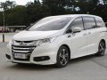 Selling White Honda Odyssey 2015 in Quezon City-0