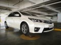 White Toyota Corolla altis 2015 for sale in Automatic-1