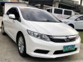 Selling White Honda Civic 2013 in Manila-9