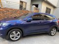Blue Honda Hr-V 2017 for sale in Automatic-8