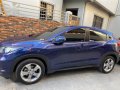 Blue Honda Hr-V 2017 for sale in Automatic-1