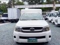 White Toyota Hilux 2009 for sale in Quezon City-9