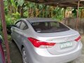 Selling White Hyundai Elantra 2011 in Manila-0