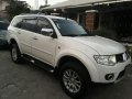 Pearl White Mitsubishi Montero 2013 for sale in Las Pinas-1