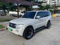 White Mitsubishi Pajero 2004 for sale in Automatic-9