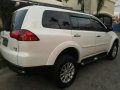 Pearl White Mitsubishi Montero 2013 for sale in Las Pinas-4