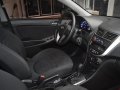 Selling Blue Hyundai Accent 2017 in Quezon City-3