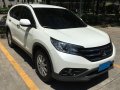 Selling Pearl White Honda Cr-V 2014 in Manila-6