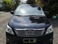 Black Toyota Innova 2012 for sale in Manual-3