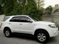 Selling White  Toyota Fortuner 2010 in Famy-6