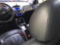 Selling Hyundai Tucson 2011 in Makati-8