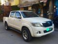 Sell White 2007 Toyota Hilux in Taytay-3